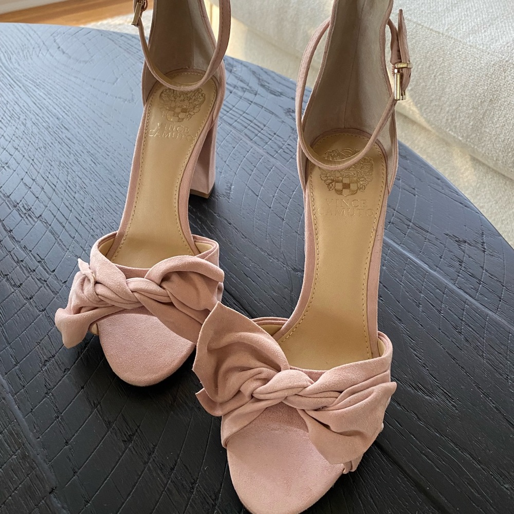Brand new Vince Camuto strappy heels